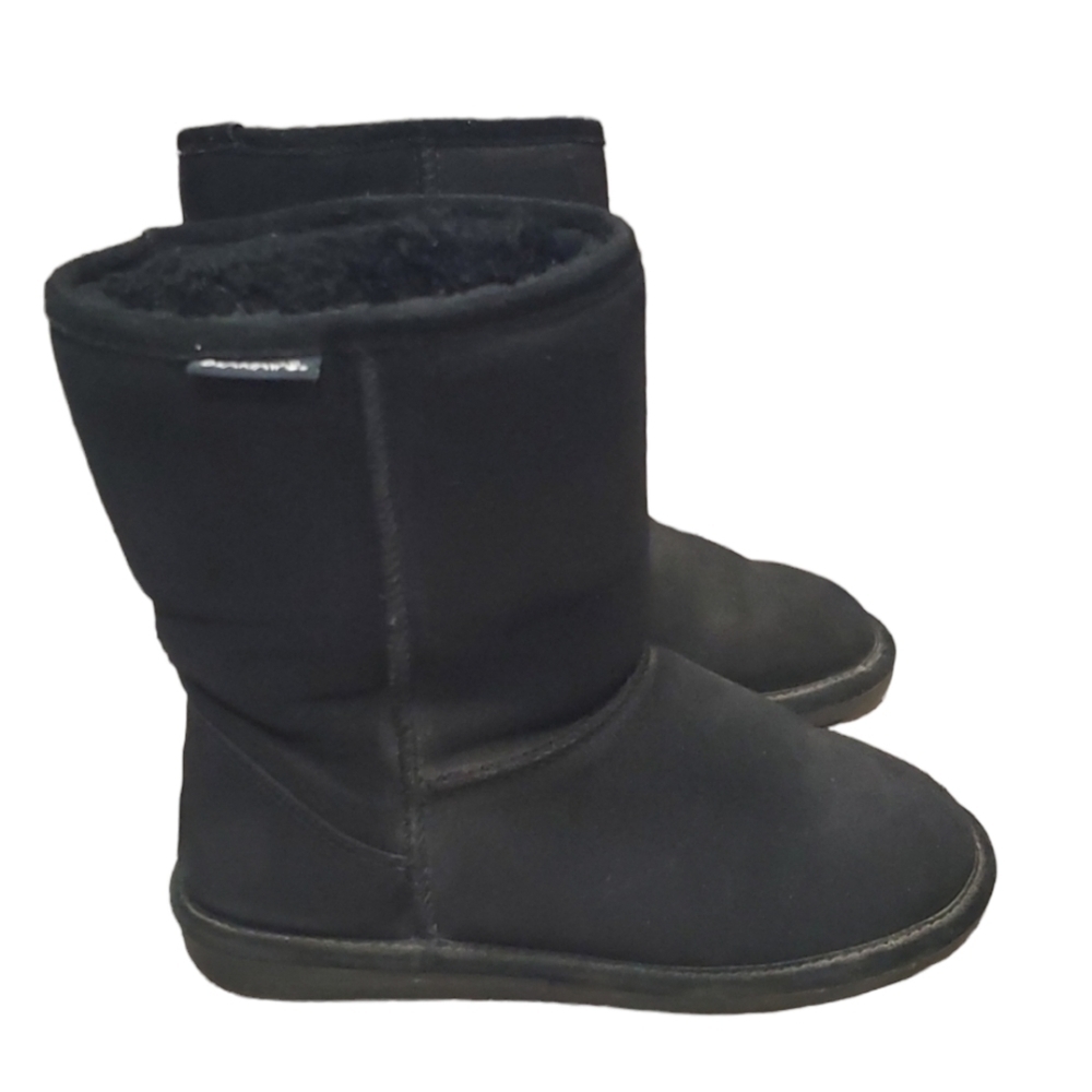 Bearpaw Womens Short fur boots shoes sz 8 winter